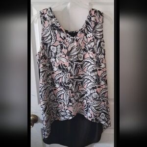 Karen Kane - Women's Floral Pattern Hi-Low Sleeveless Lightweight Large Blouse